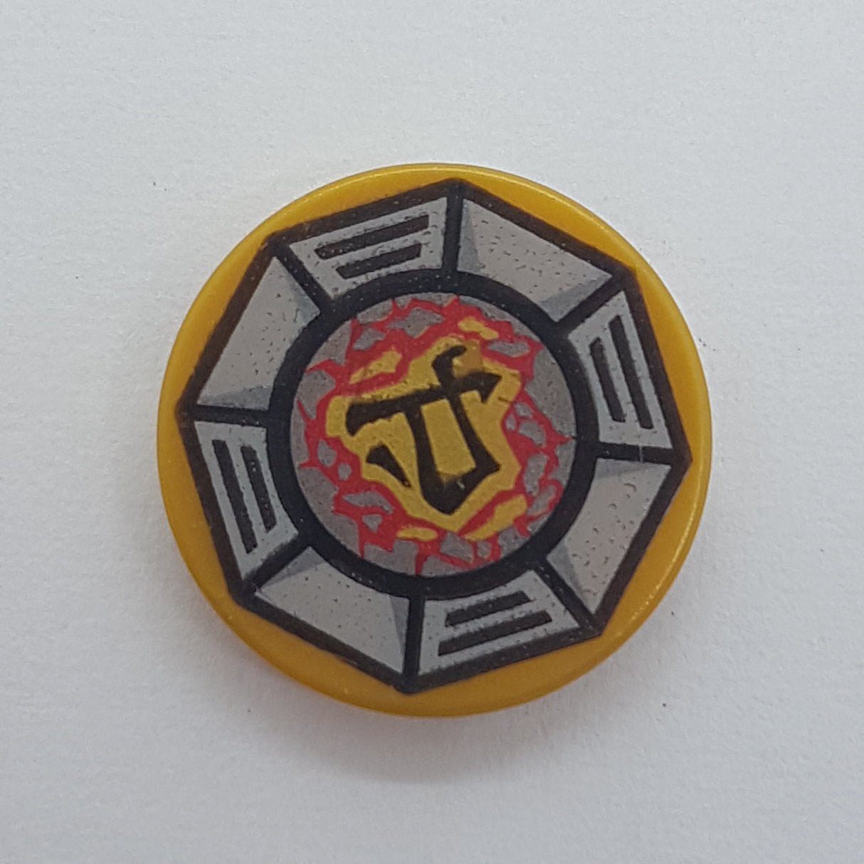 2x2 Fliese rund bedruckt with Bottom Stud Holder with Airjitzu Earth Symbol in Light Bluish Gray Octagon Pattern pearlgold pearl gold