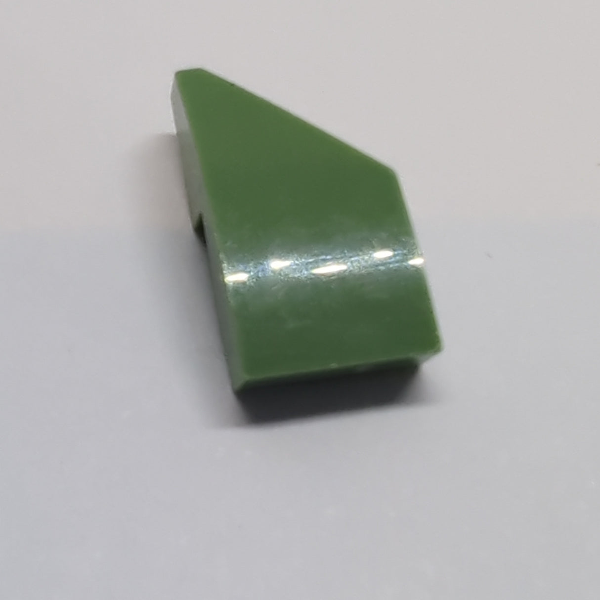 2x1 Fliese gebogen Keil rechts sandgrün sand green