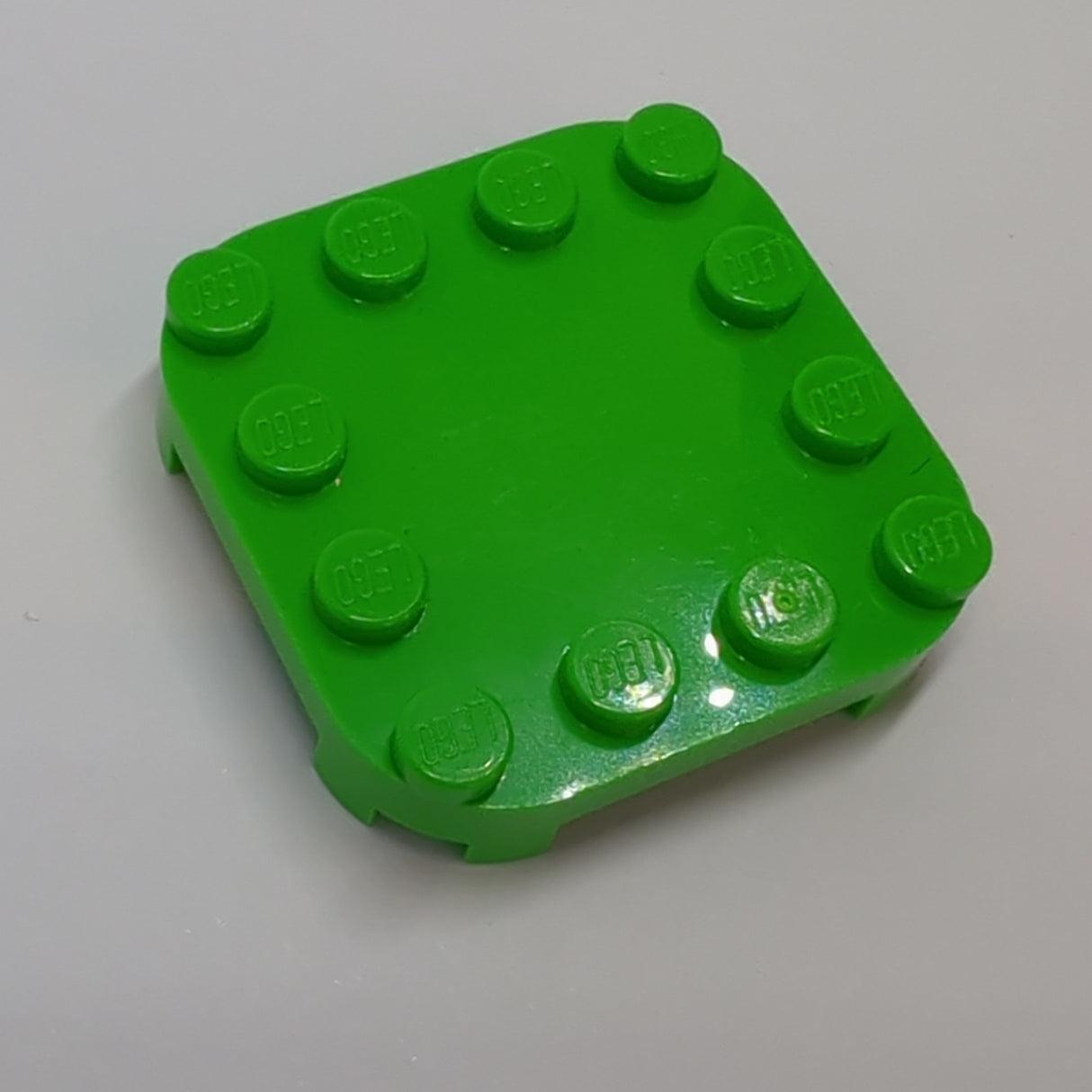 4x4 Platte mit abgerundeten Ecken mediumgrün bright green