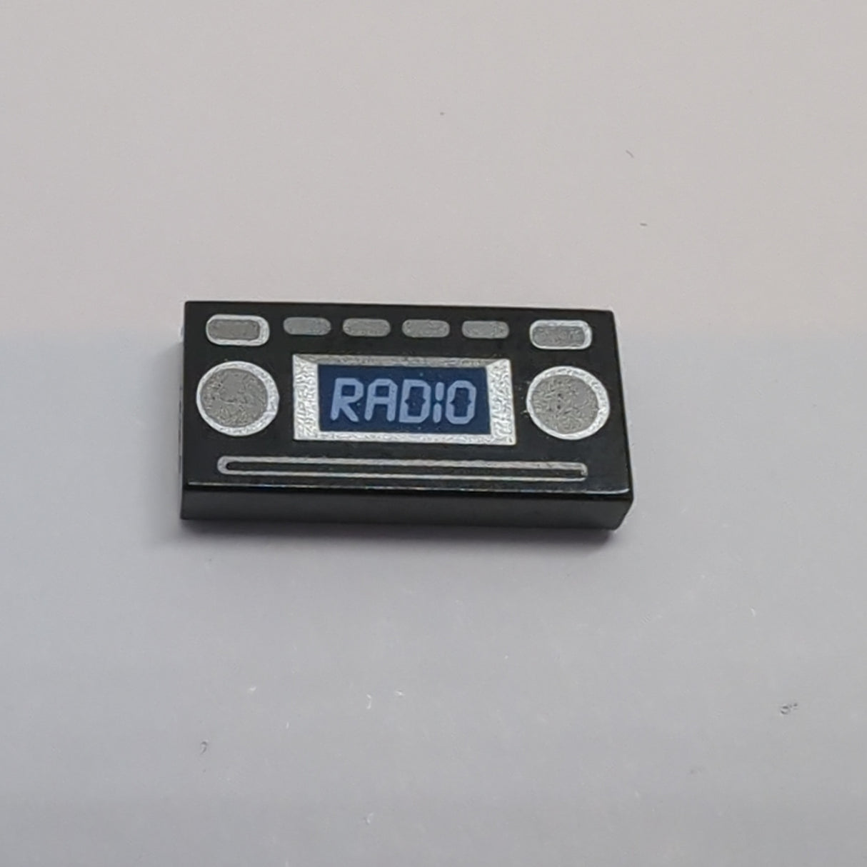 1x2 Fliese bedruckt with Light Blue 'RADIO' and Silver Buttons schwarz black