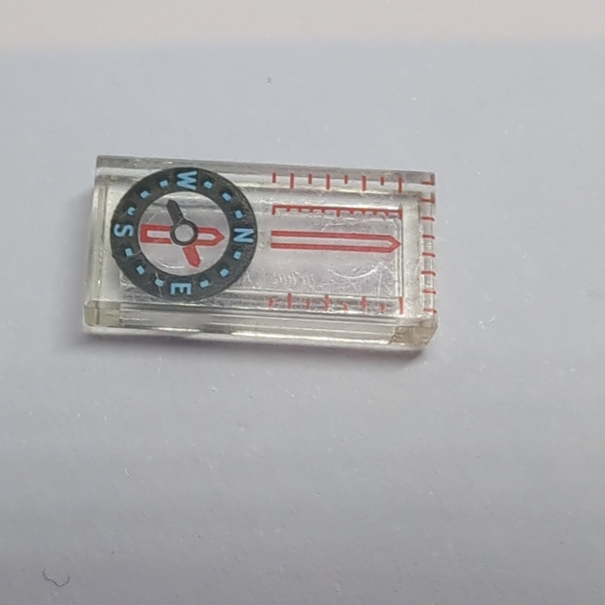 1x2 Fliese bedruckt with Compass and Red Scale Pattern (Jungle) transparent weiß trans clear