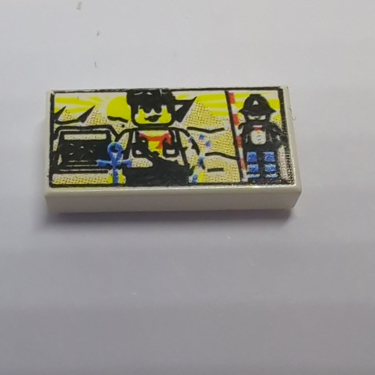 1x2 Fliese bedruckt with Minifigure and Pyramids Pattern weiß white