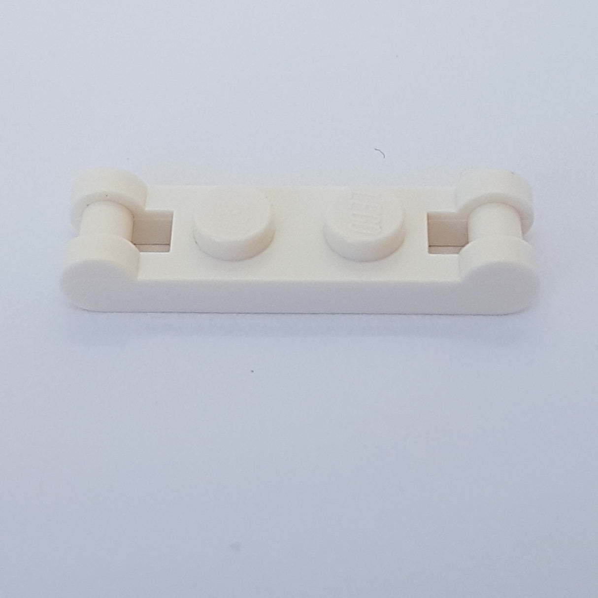 1x2 modifizierte Platte mit Griff auf beiden Seiten weiß white