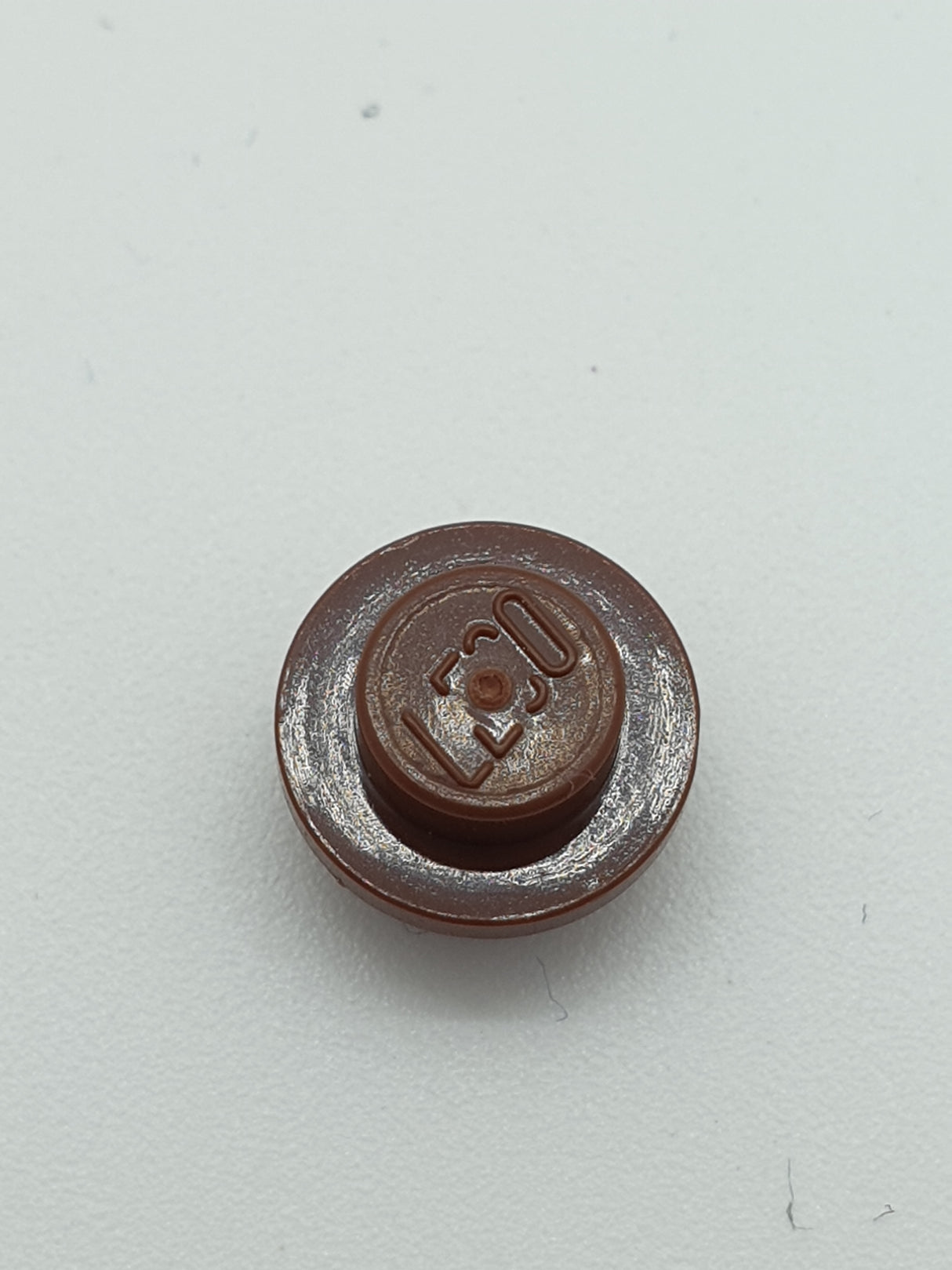 1x1 Rundstein flach neubraun reddish brown