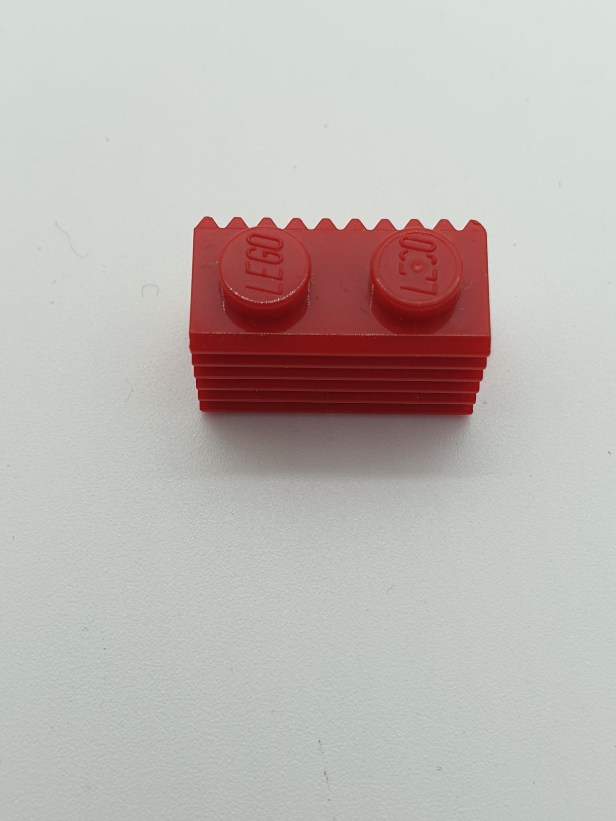 1x2 modifizierter Stein mit Profil rot