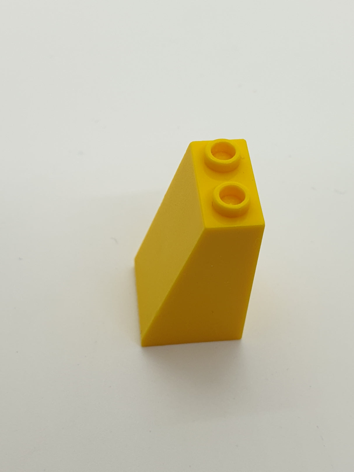 2x2x3 Dachstein 73° mit hohle Noppen gelb