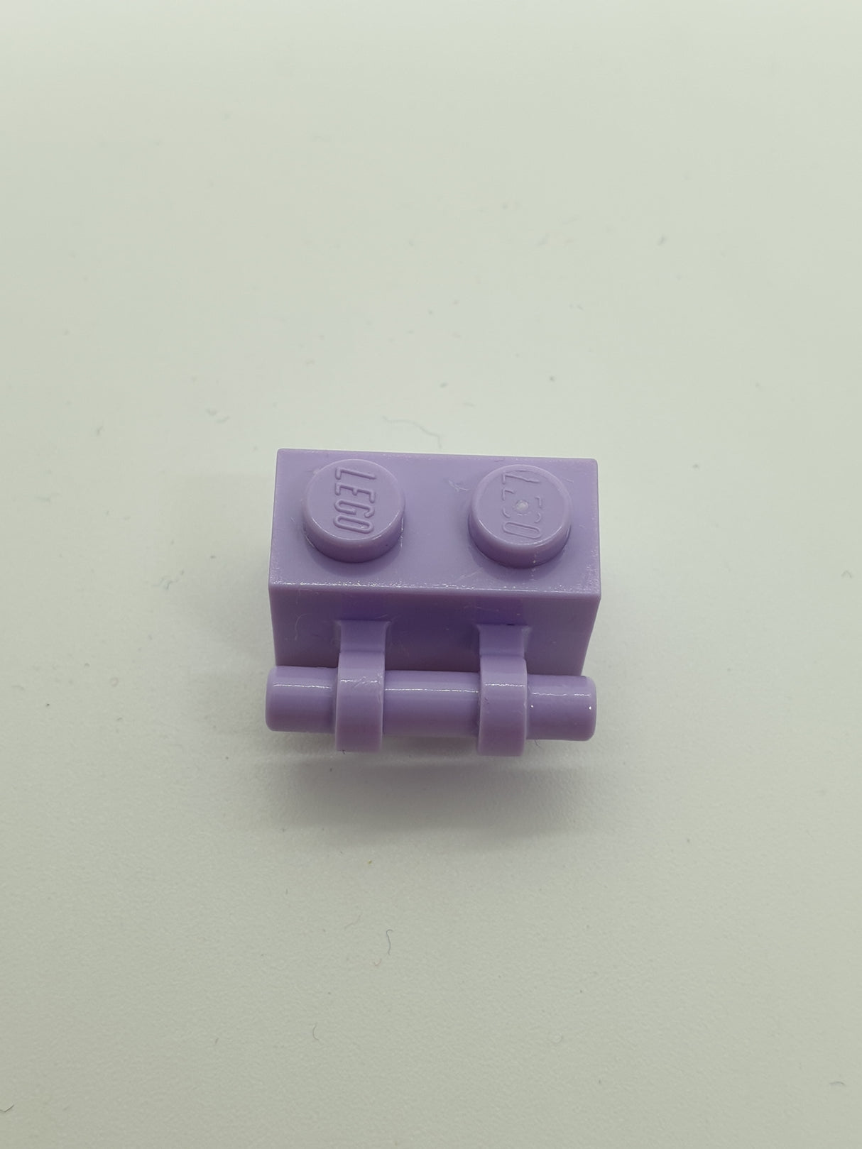 1x2 modifizierter Stein mit Griff lavendel