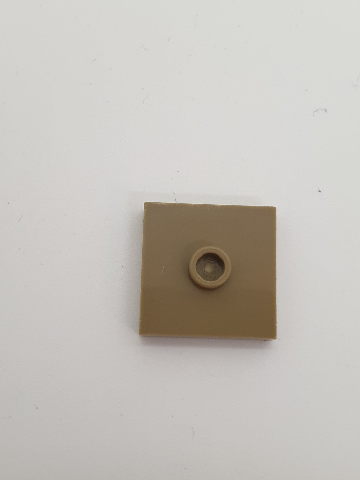 2x2 Fliese modifiziert mit einer Noppe dunkelbeige