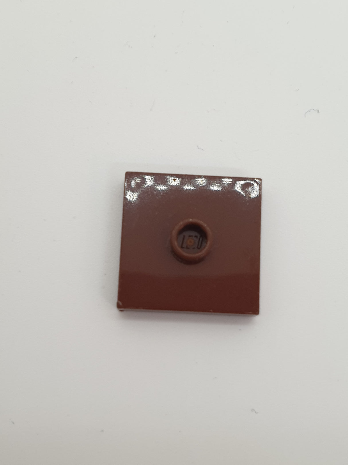 2x2 Fliese modifiziert mit einer Noppe neubraun reddish brown