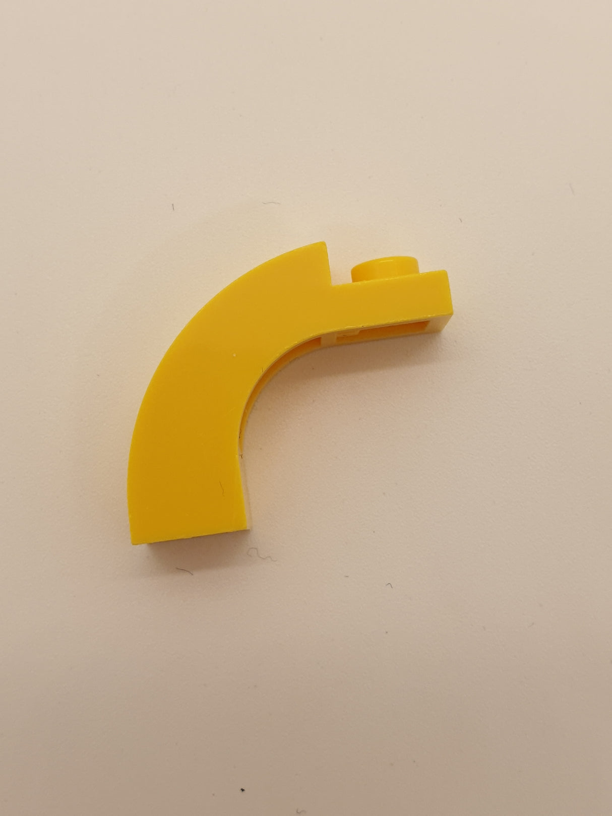 1x3x2 Halbbogenstein rund gelb