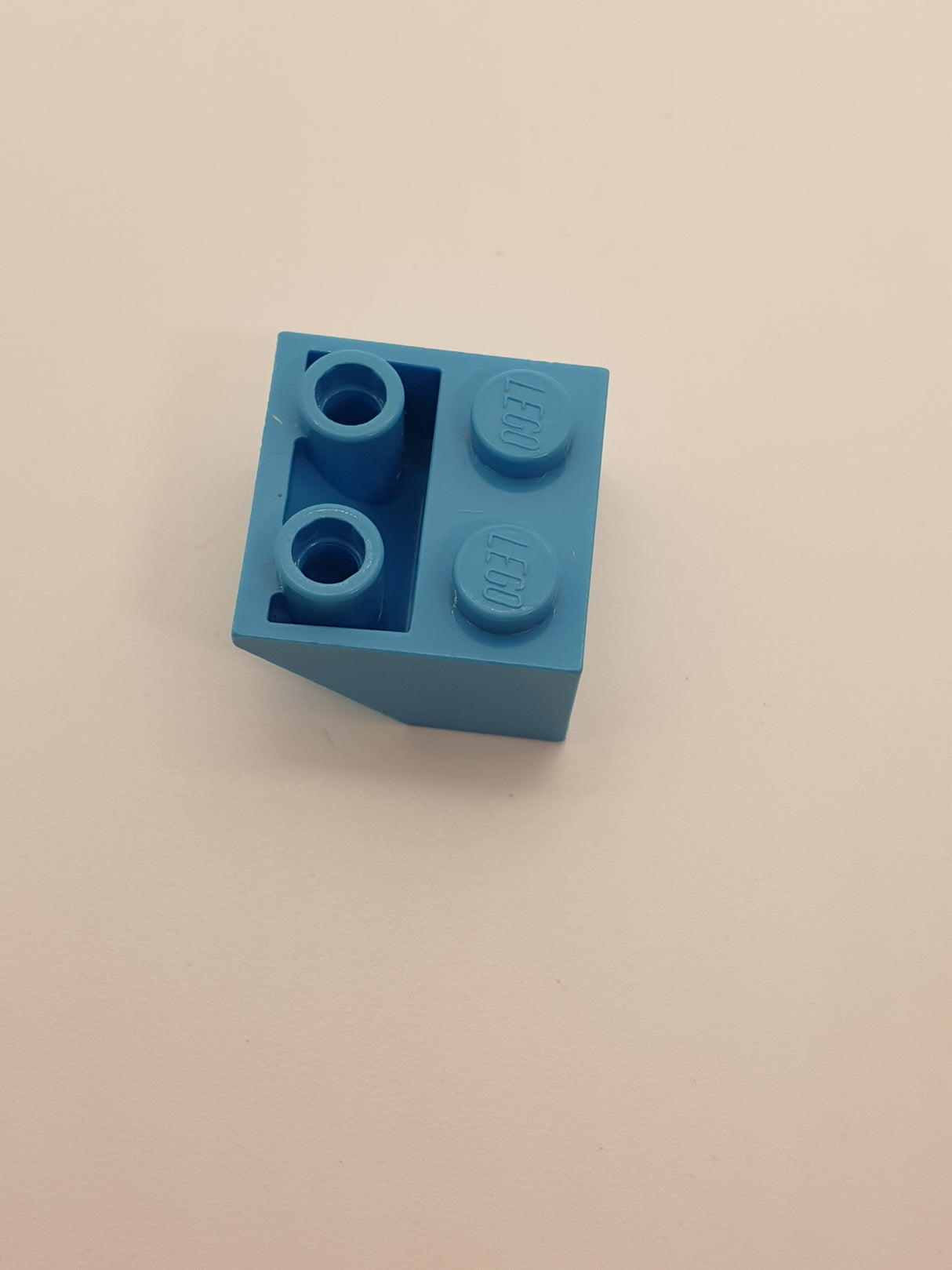 2x2 Invertstein azur medium azure