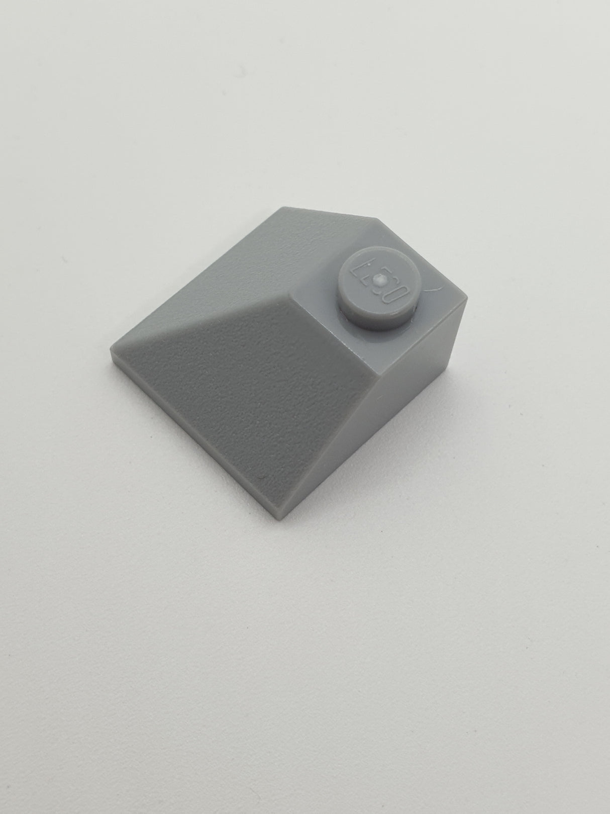 2x2 Dachstein Ecke 45° aussen neuhellgrau