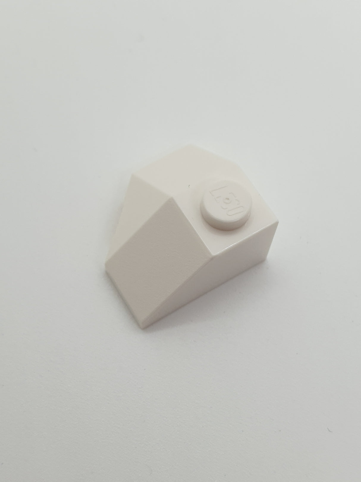 2x2 Dachstein Ecke 45° Keil weiß white