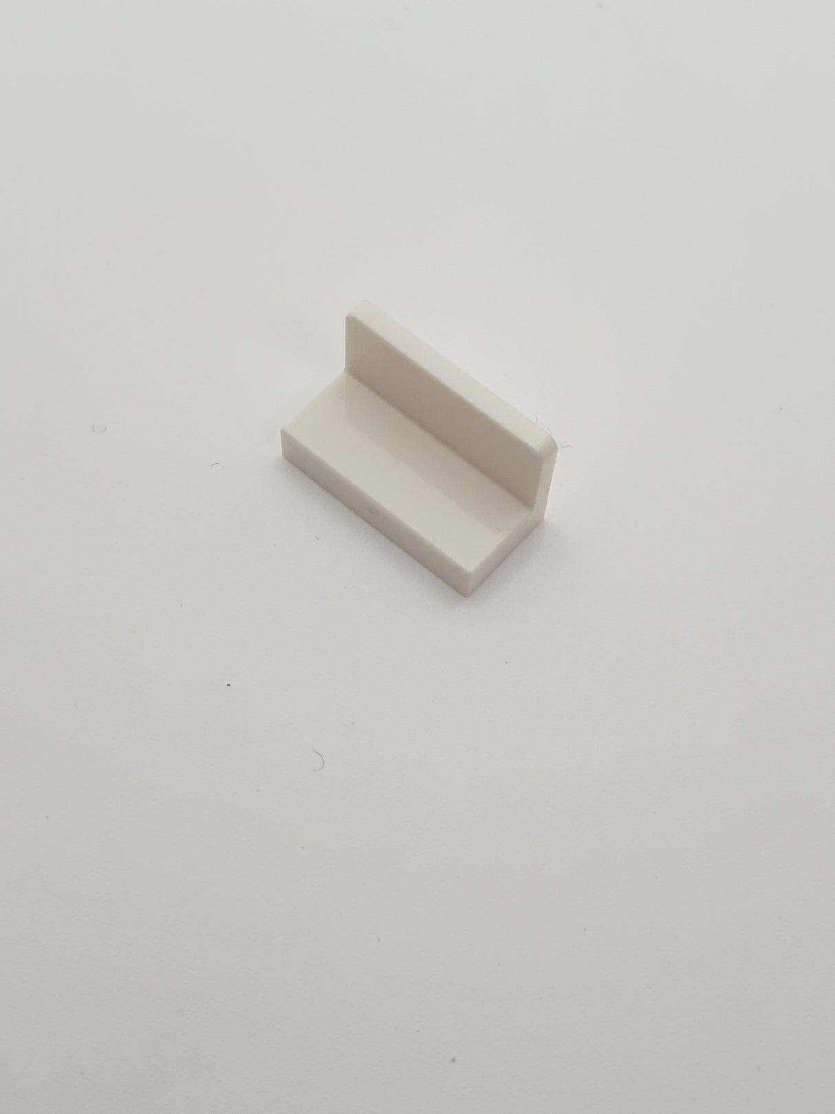 1x2x1 modifizierte Fliese Wandelement alte Ecken weiß white