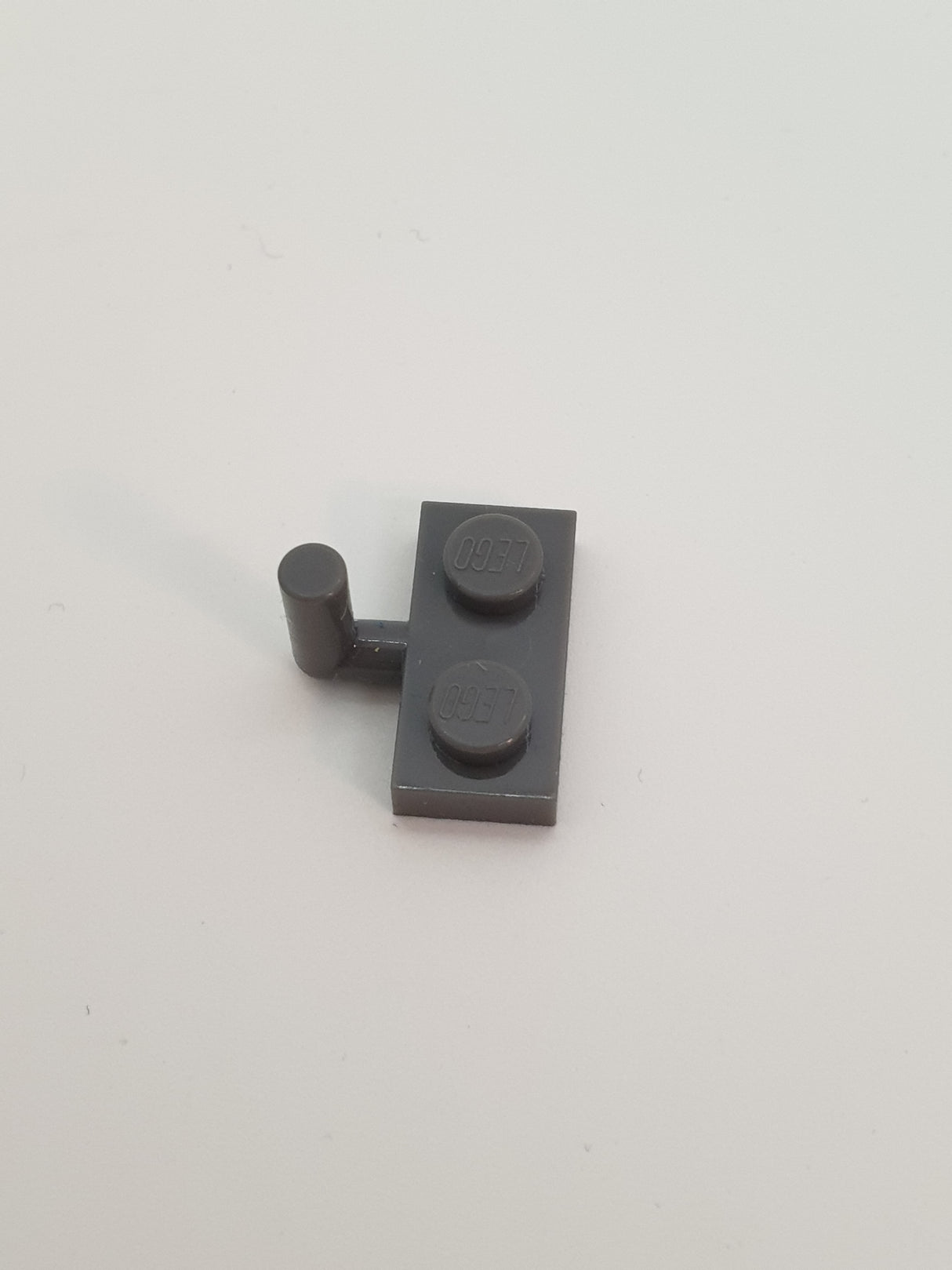 1x2 modifizierte Platte mit Griff (Horizontal 6mm) neudunkelgrau