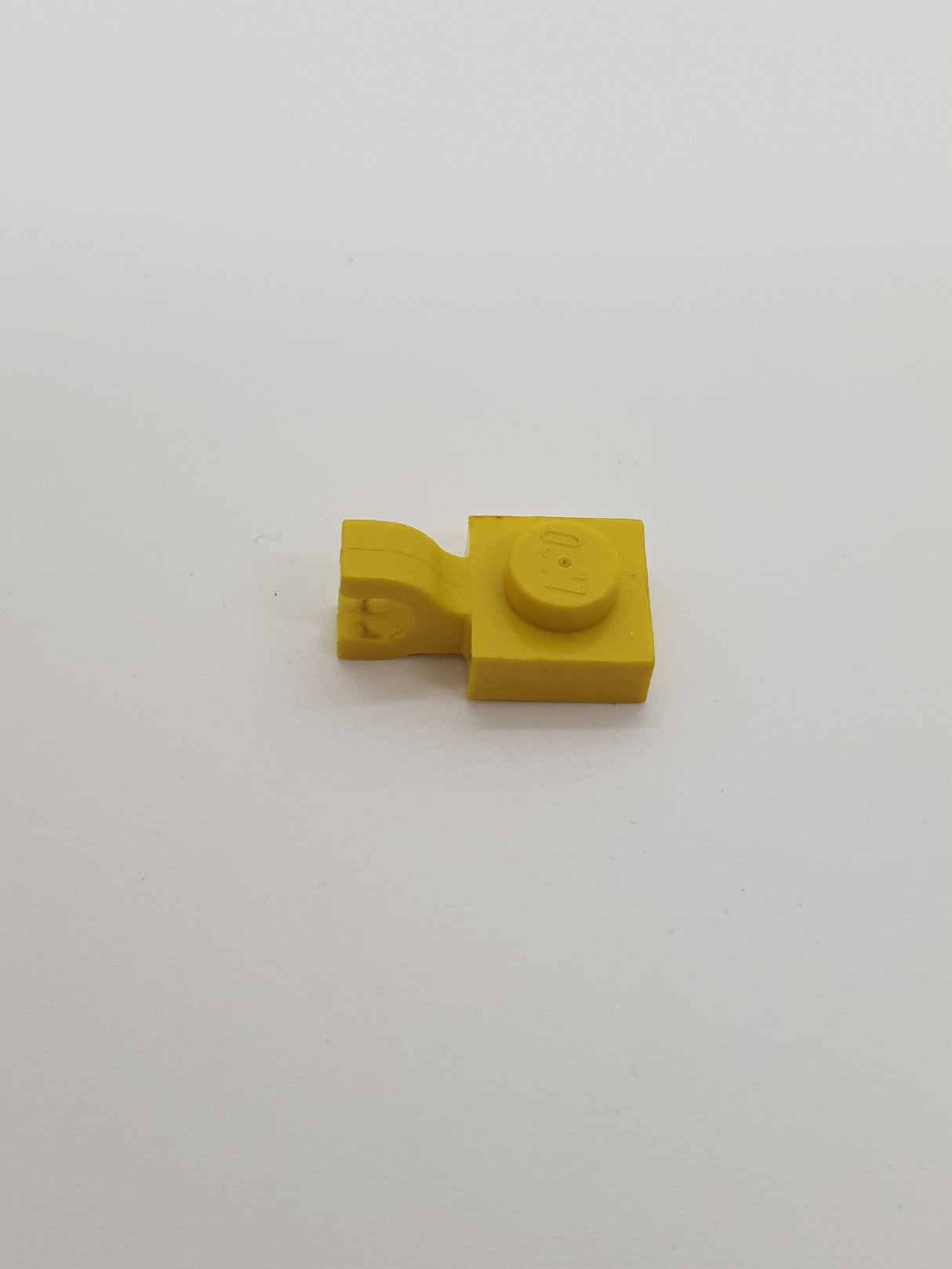 1x1 Platte mit U-Clip horizontal gelb