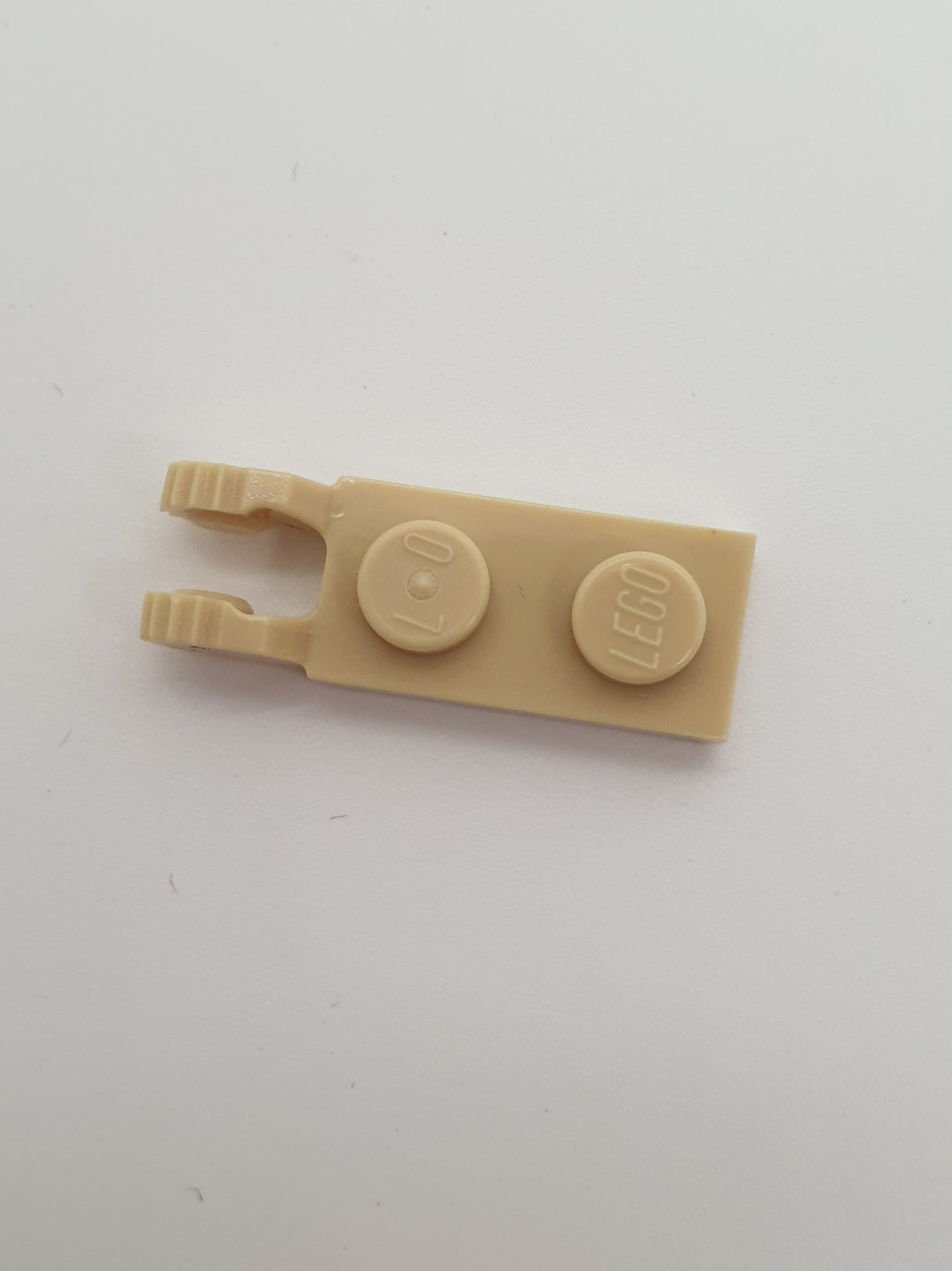 1x2 Scharnierplatte mit 2 Fingern mit Nut beige tan