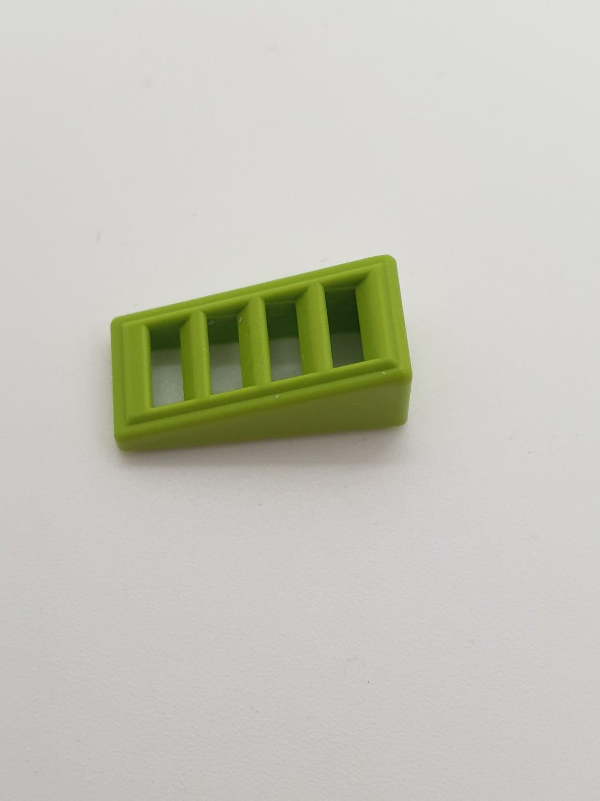 1x2x2/3 Dachstein mit 4 Gitter lindgrün