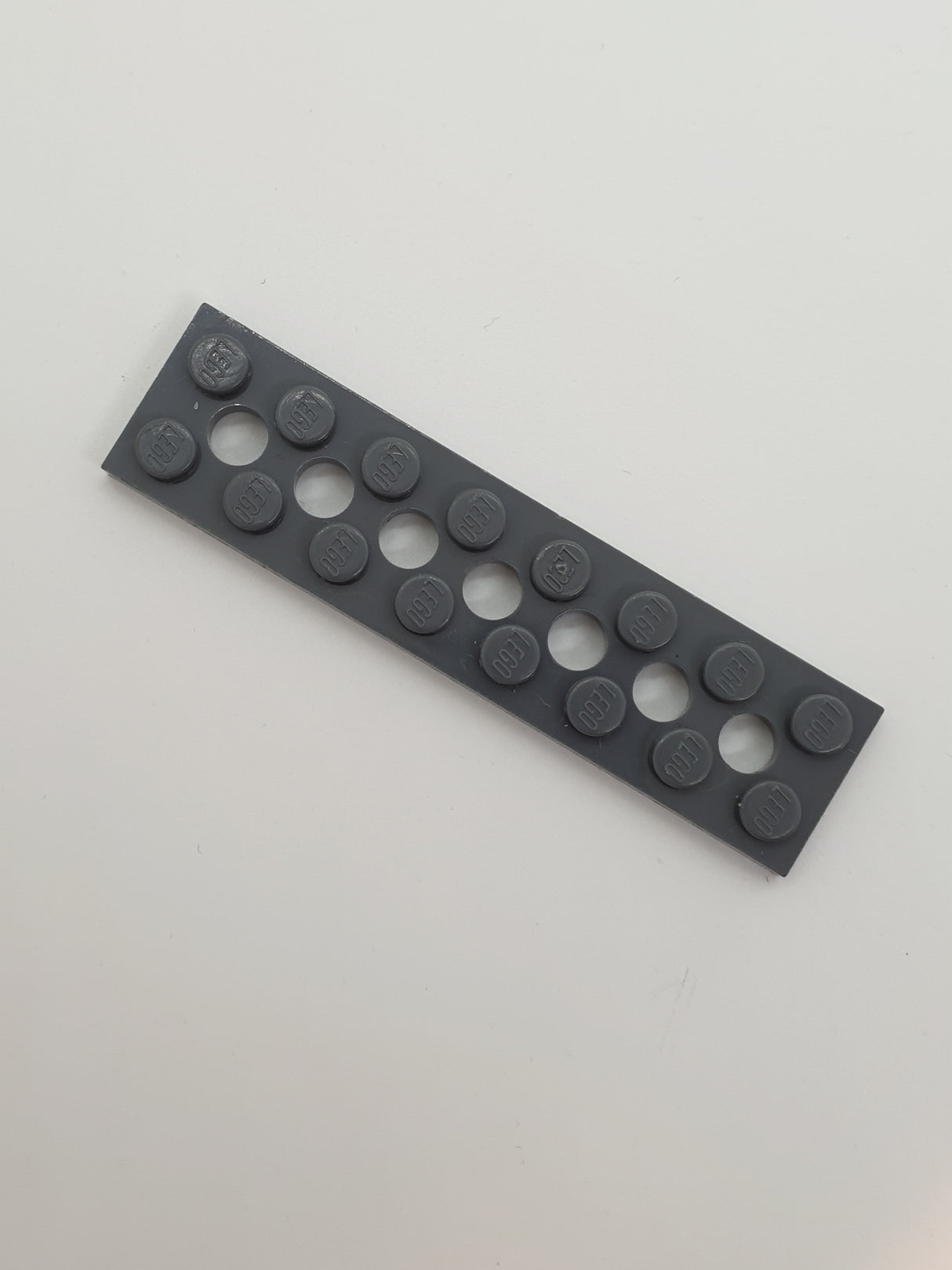 2x8 Technik Platte mit 7 Löchern neudunkelgrau