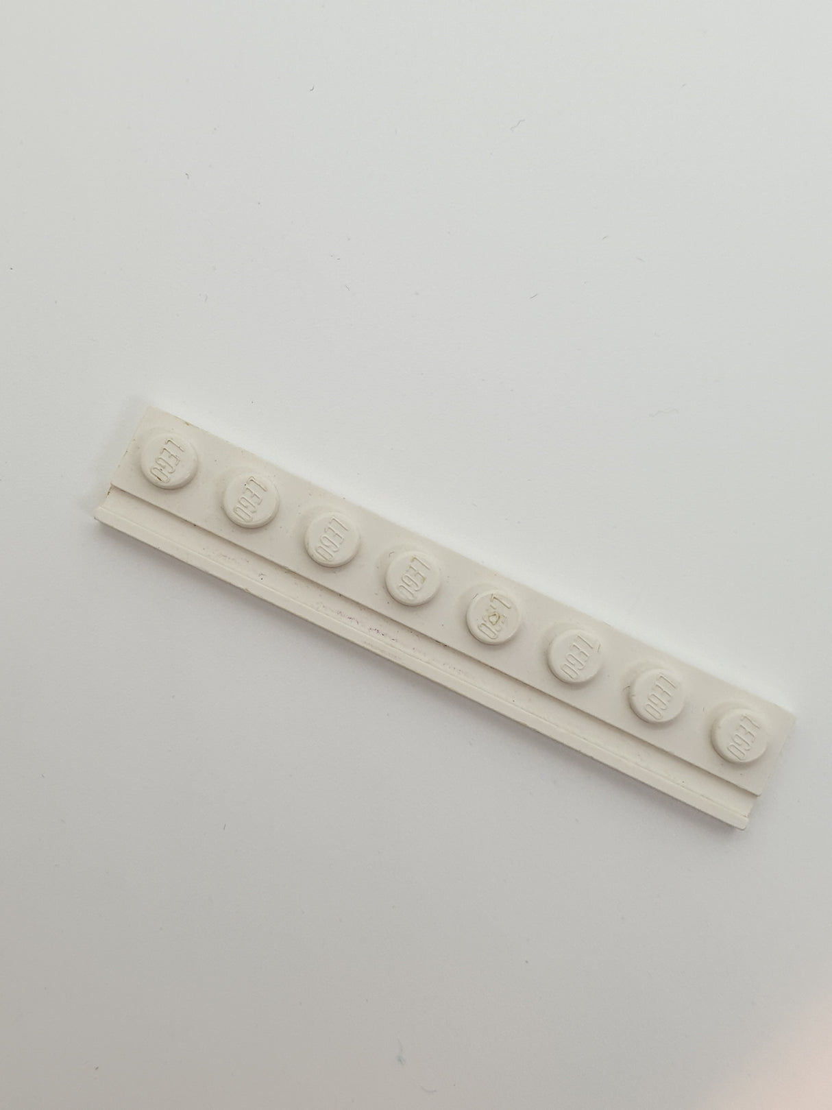 1x8 Platte modifiziert mit Führungsschiene weiß white