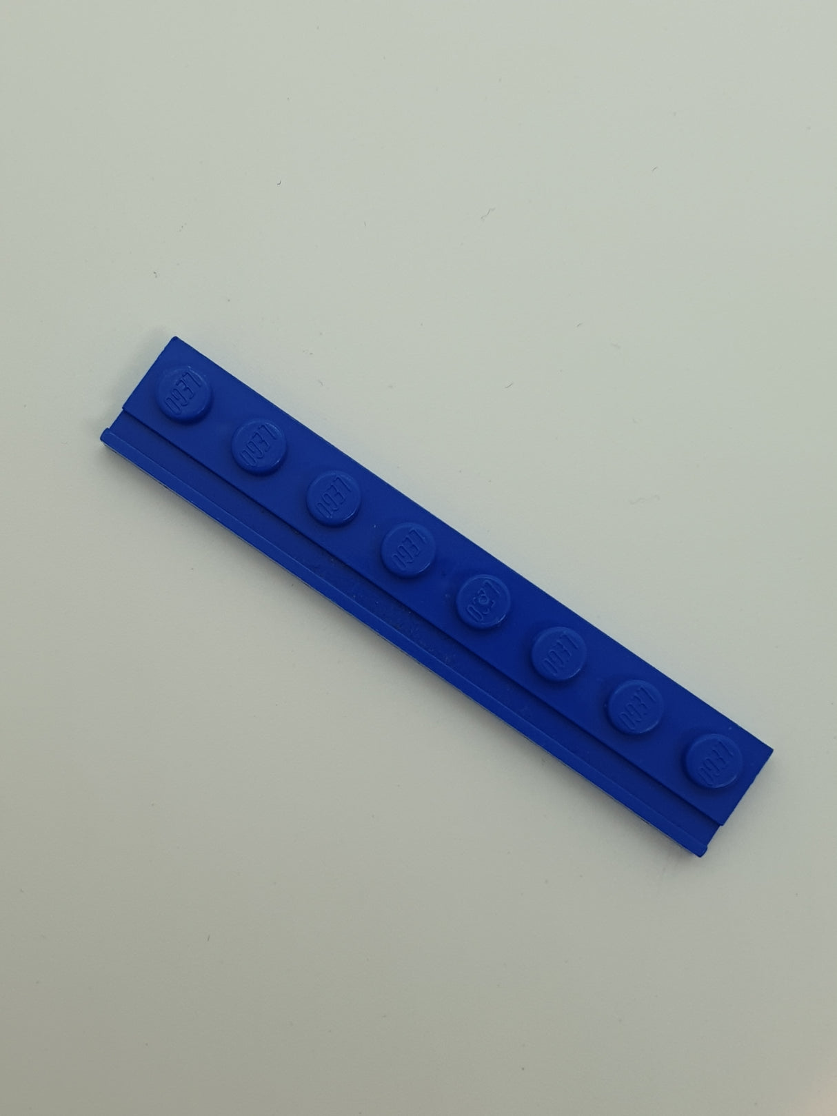 1x8 Platte modifiziert mit Führungsschiene blau