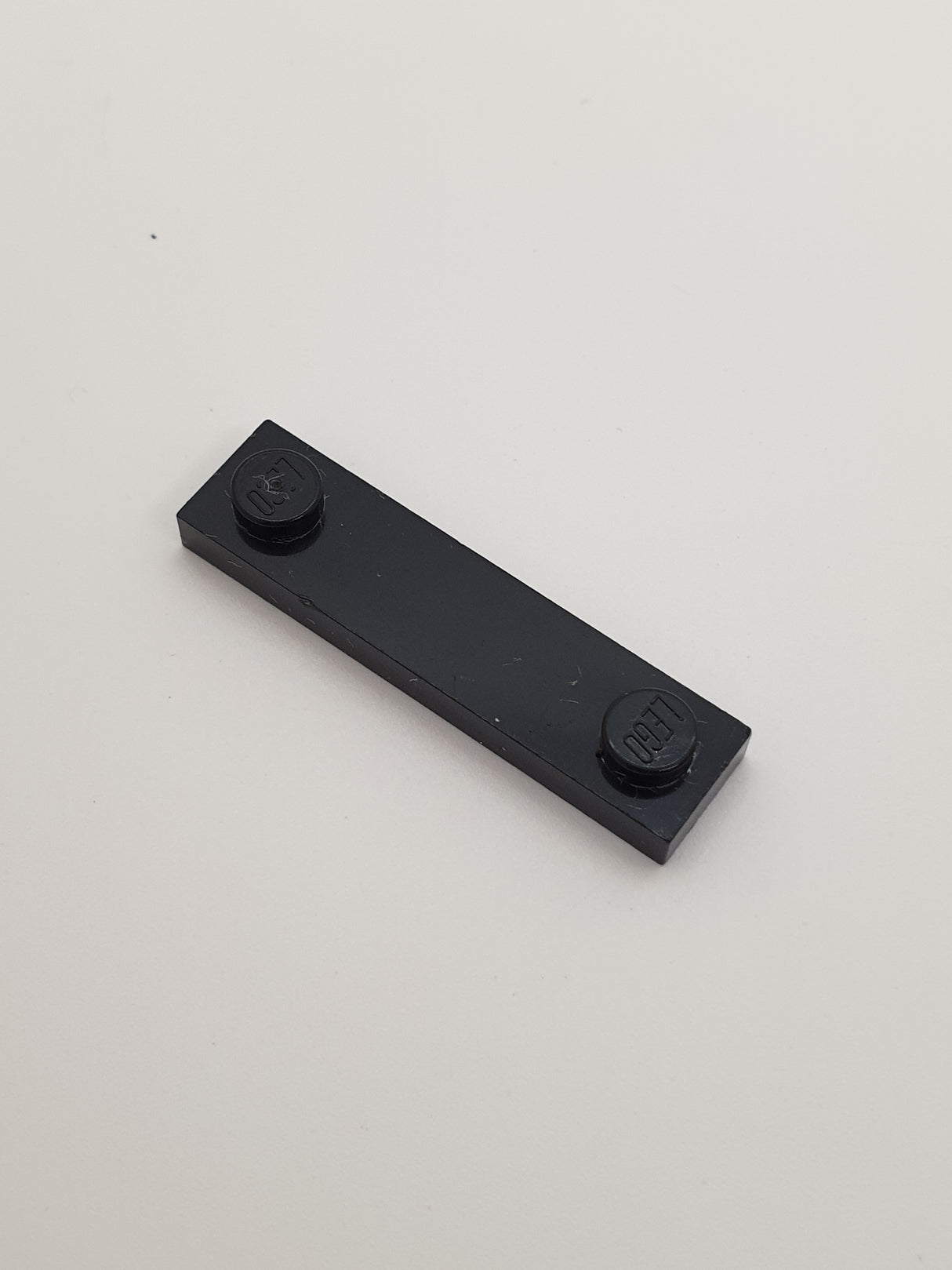 1x4 modifizierte Fliese mit 2 Noppen außen schwarz black