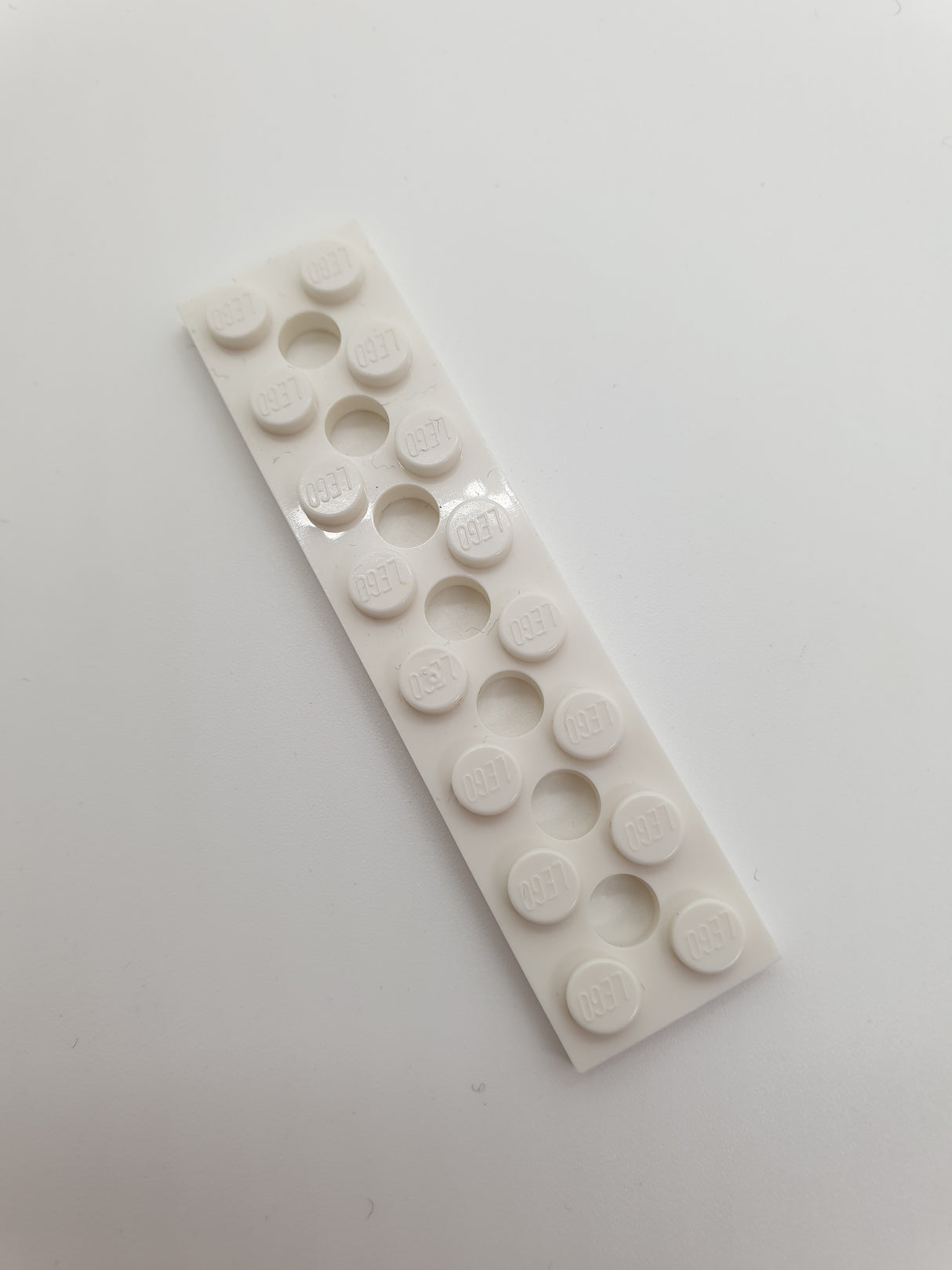 2x8 Technik Platte mit 7 Löchern weiß white