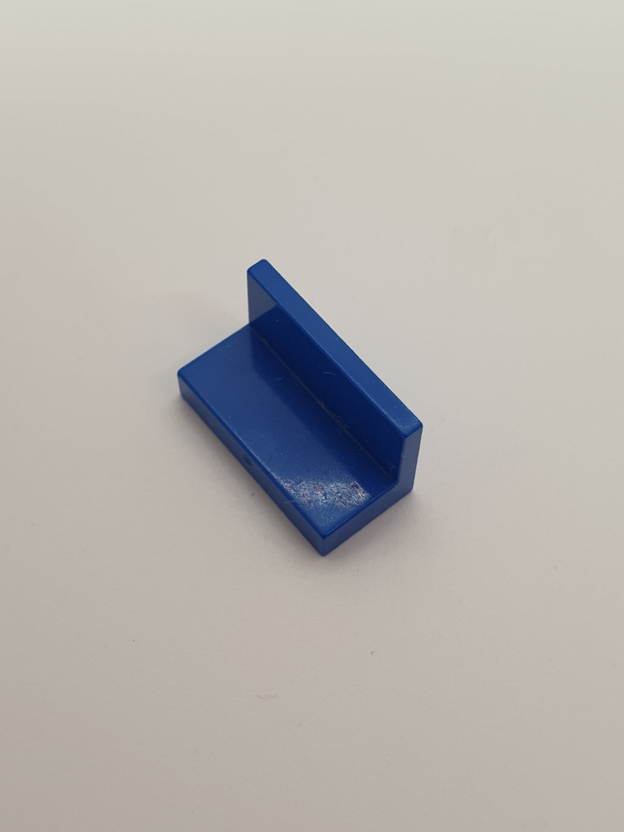 1x2x1 modifizierte Fliese Wandelement runde Ecken blau