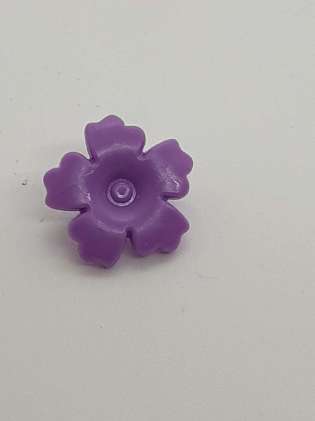 Friends Haarverzierung Blüte mit gezackten Blütenblättern und Pin lavendel