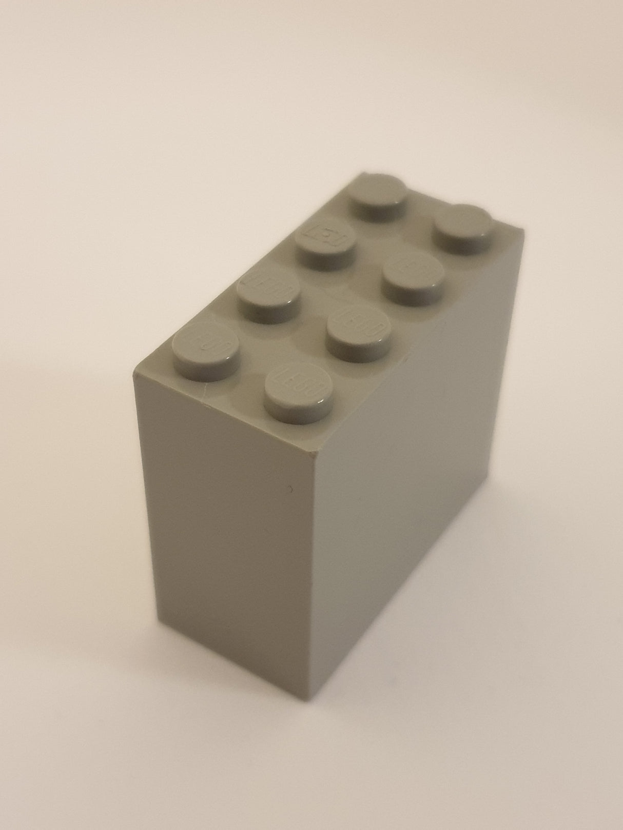 2x4x3 Stein althellgrau light gray