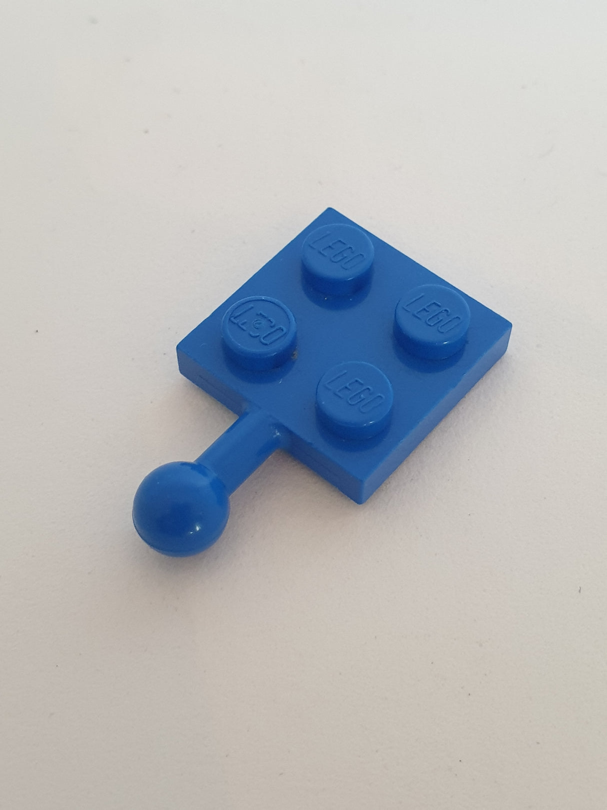 2x2 modifizierte Platte mit Kugelkopf blau