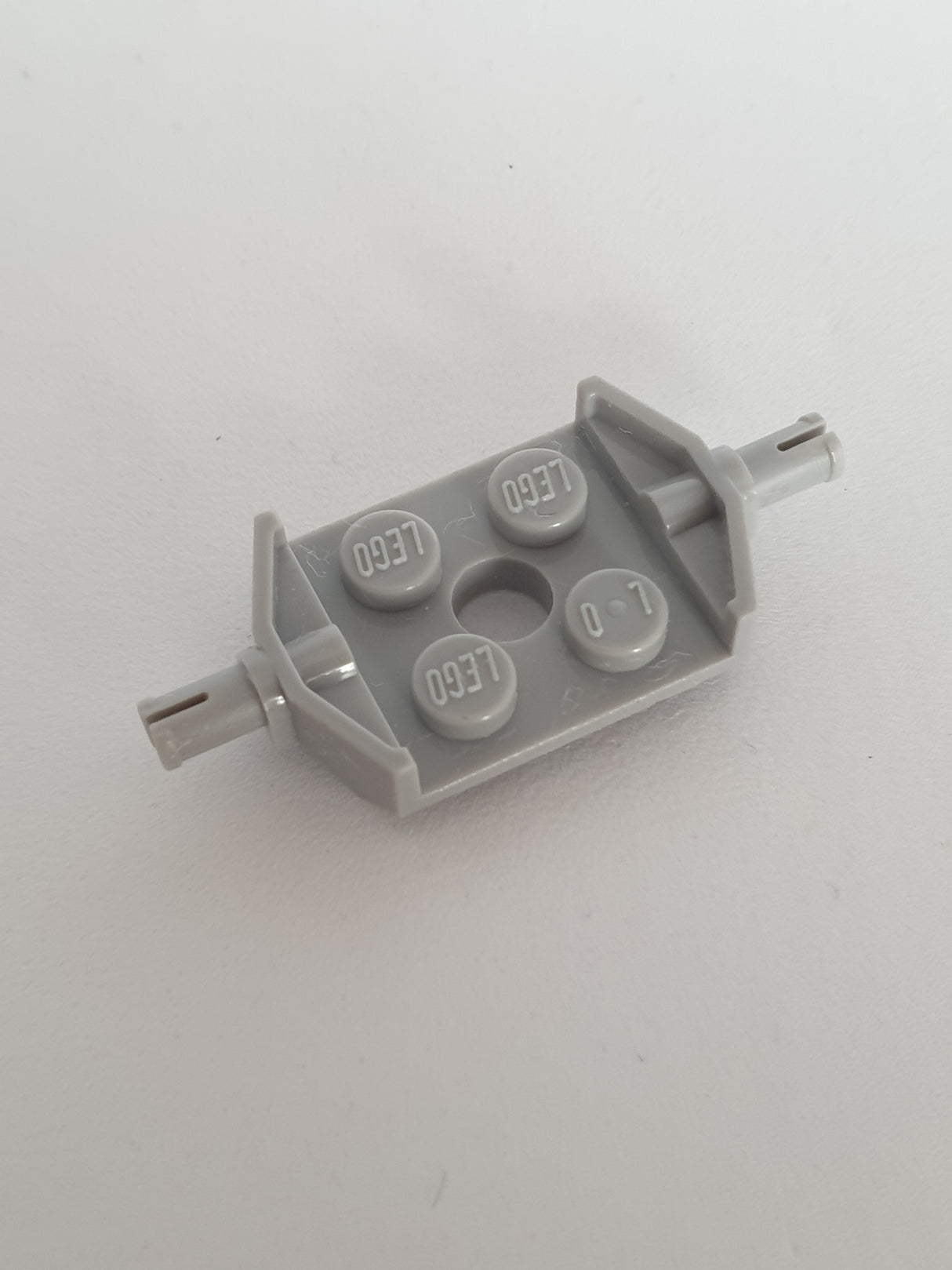 2x2 Platte modifiziert mit Radhalter breit neuhellgrau