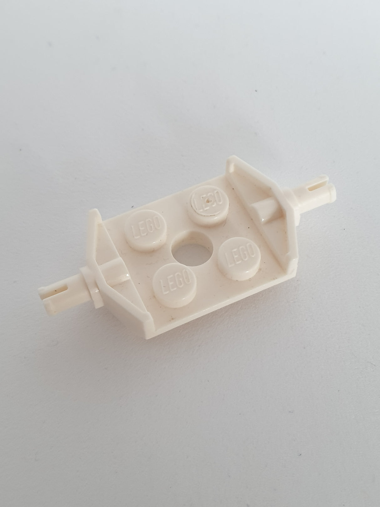 2x2 Platte modifiziert mit Radhalter breit weiß white