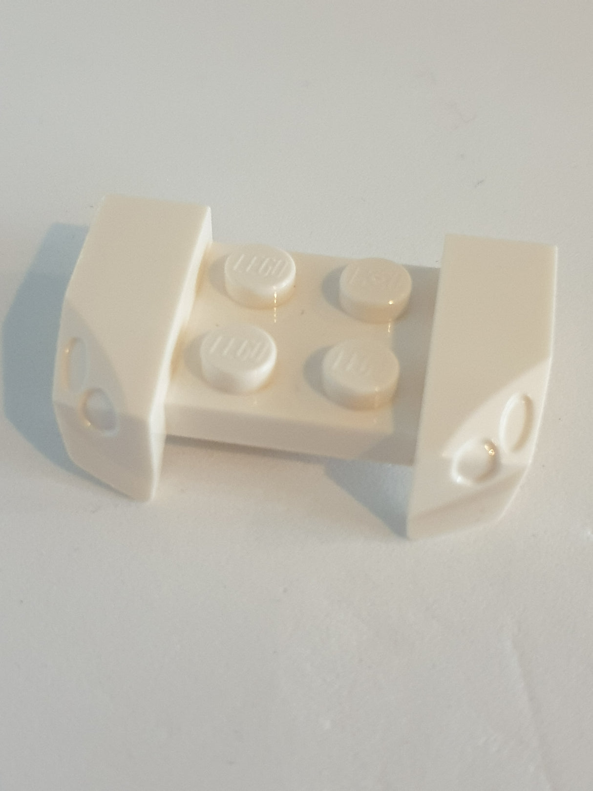 2x4 Kotflügel mit Scheinwerfern Überhang weiß white