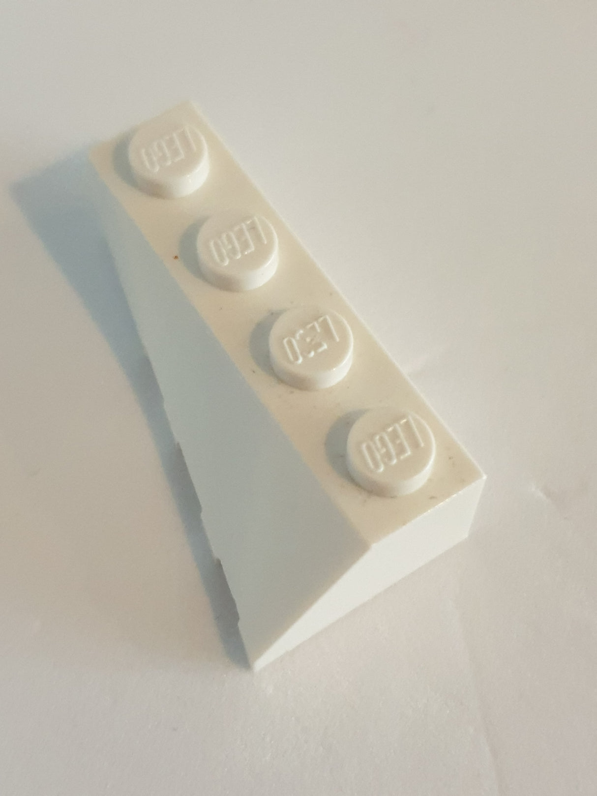 2x4 Dachstein / Keil abgeschrägt links weiß white