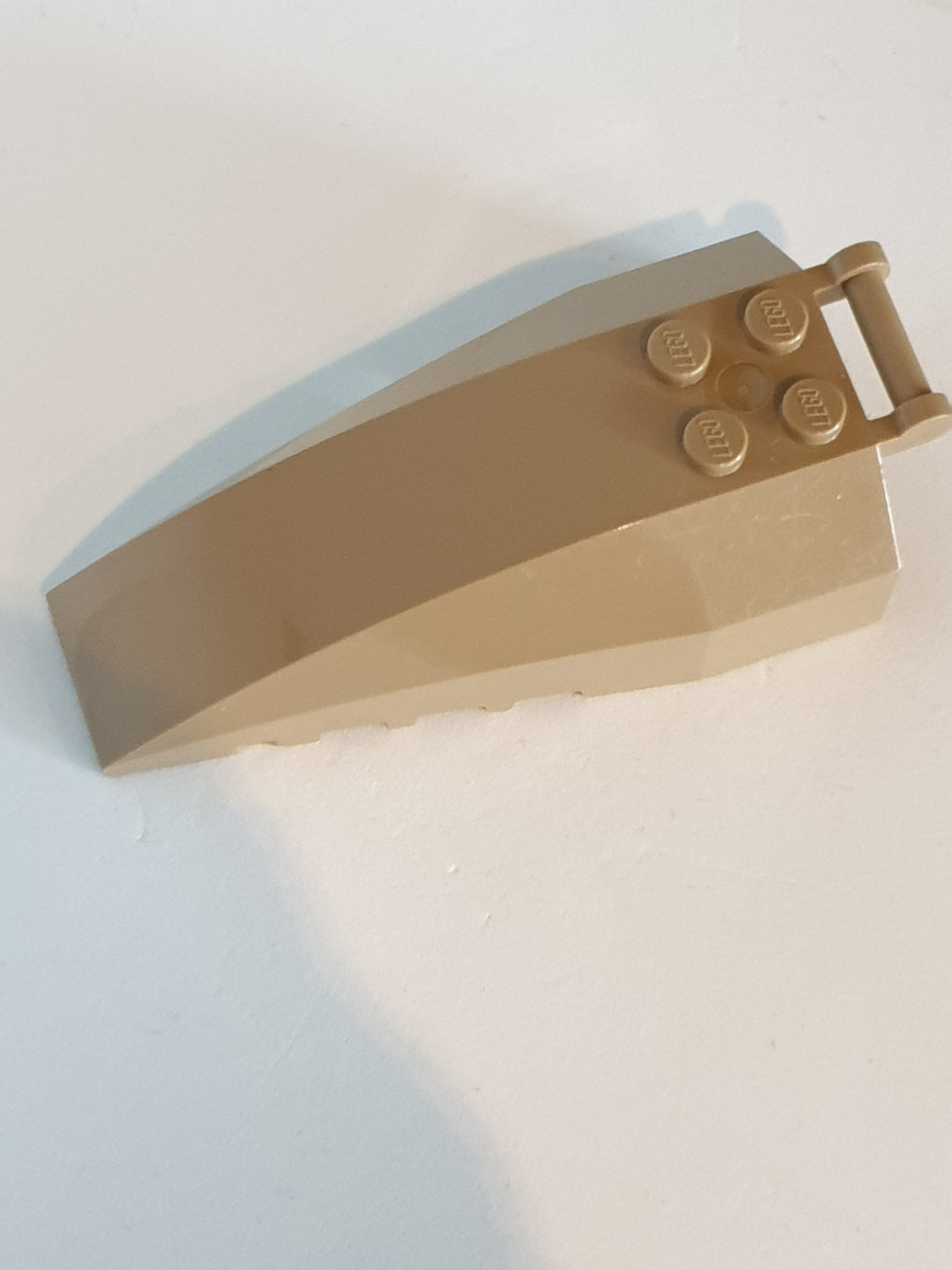 8x4x2 Windschutzscheibe mit 4 Noppen und Griff dunkelbeige