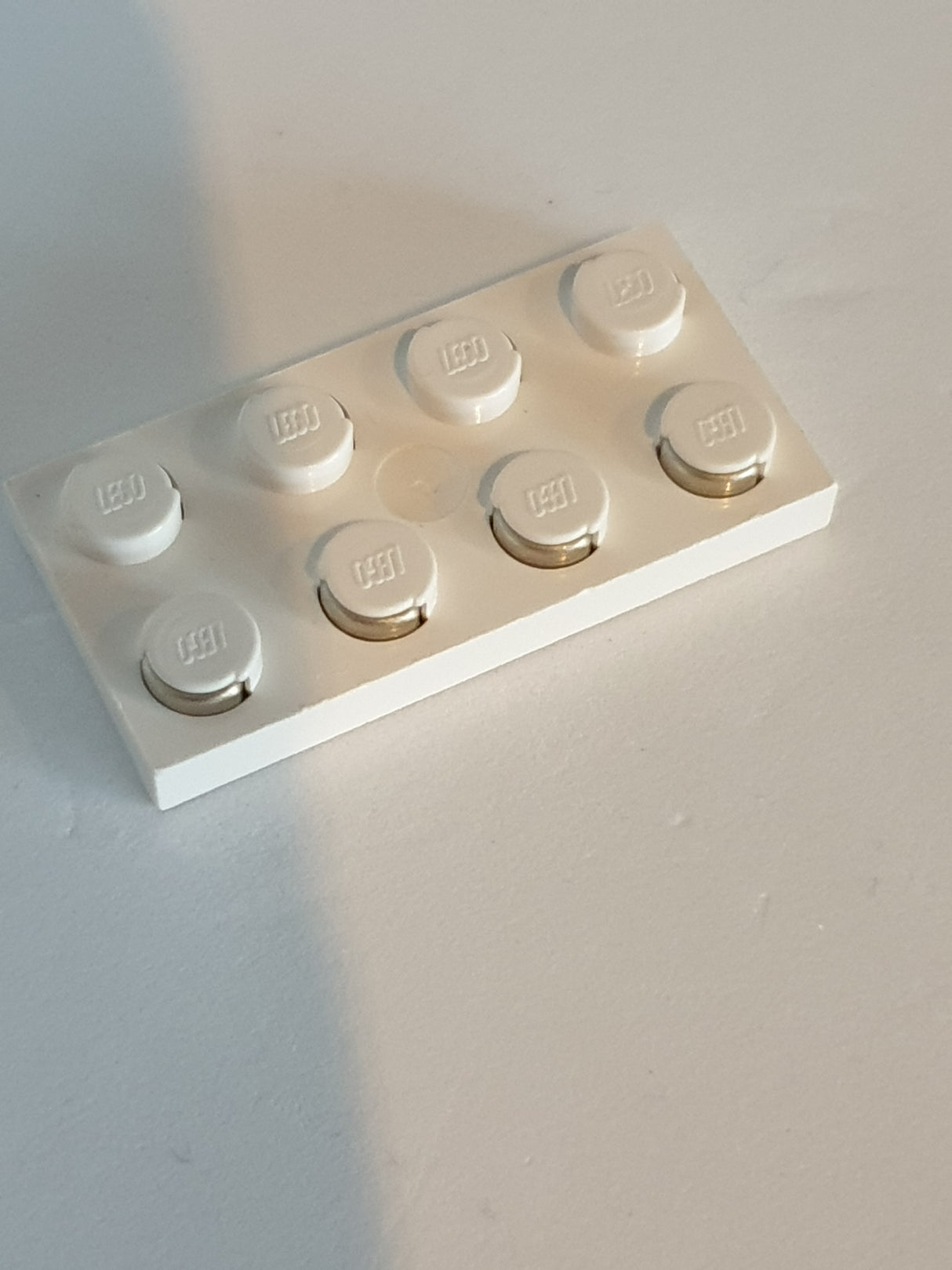 2x4 Platte mit Kontakten weiß white