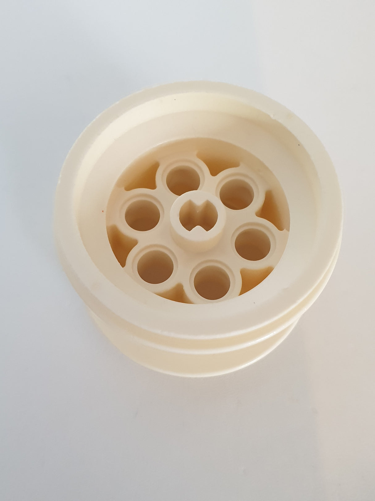 Felge 36,8x26 VR mit Achsloch weiß white