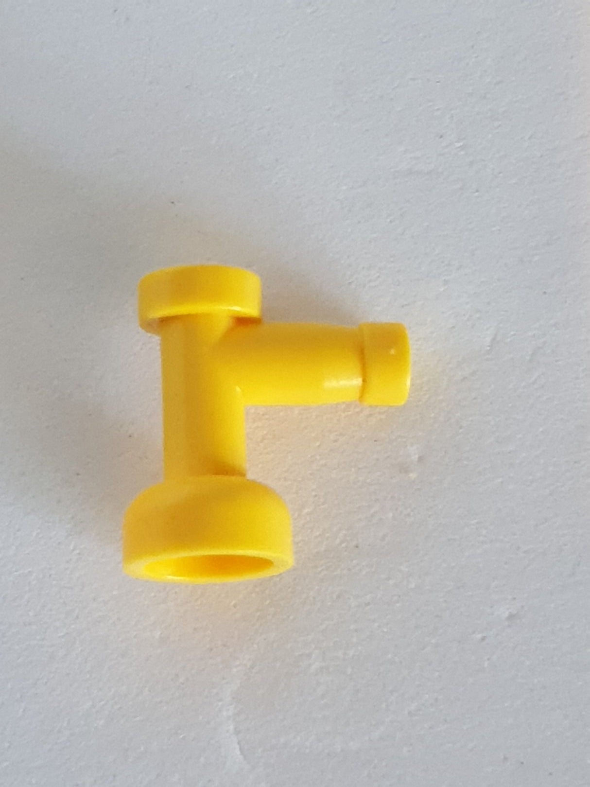 1x1 Tap Wasserhahn mit Loch gelb