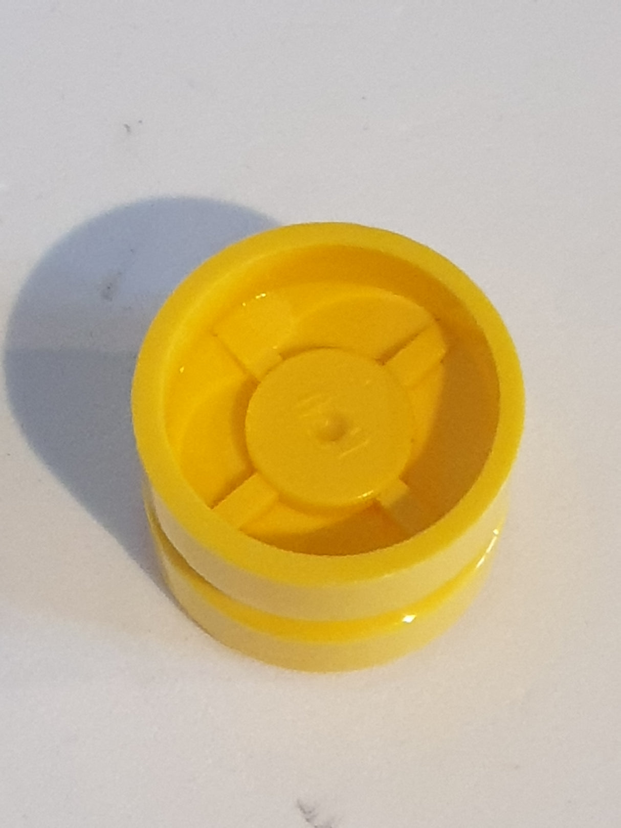 Felge 18x14 mit Pin-Loch geschlossen gelb