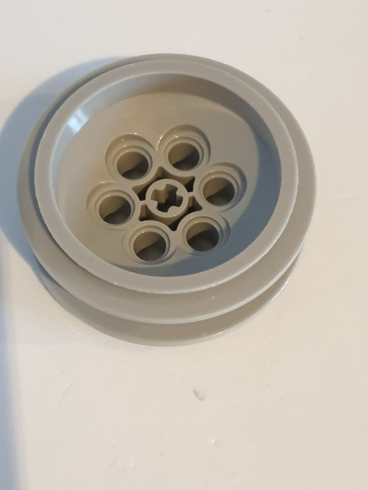 Felge 43,2x18 mit abgesenktem Achsloch neuhellgrau light bluish gray