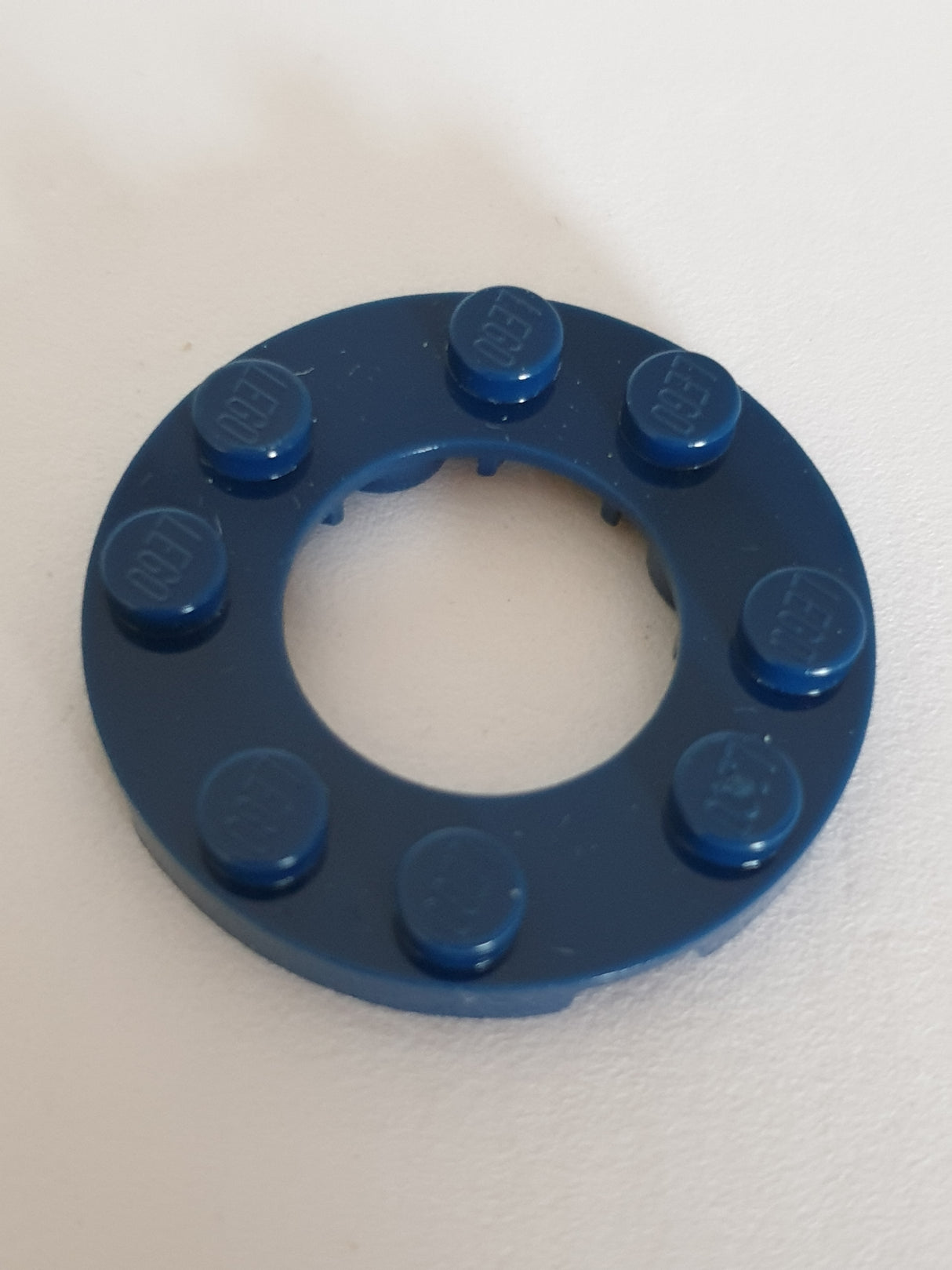 4x4 Rundplatte mit 2x2 Loch dunkelblau