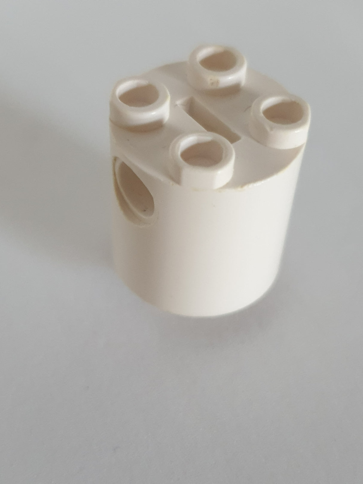 2x2x2 Roboter Körper (R2D2) Stein rund mit x im Boden (Achs-Halter) weiß white