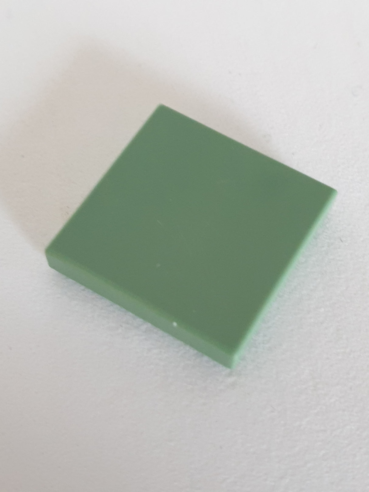 2x2 Fliese sandgrün