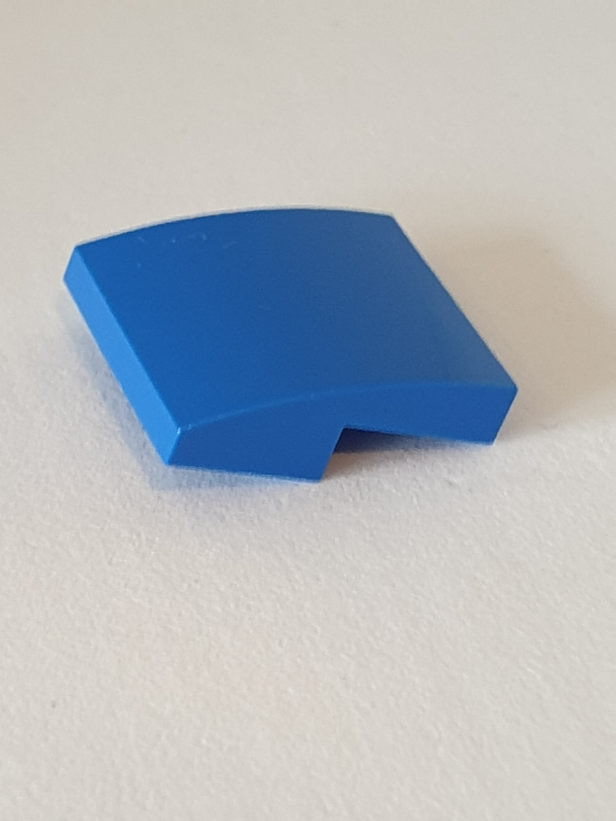 2x2 Halbbogenstein flach keine Noppen blau