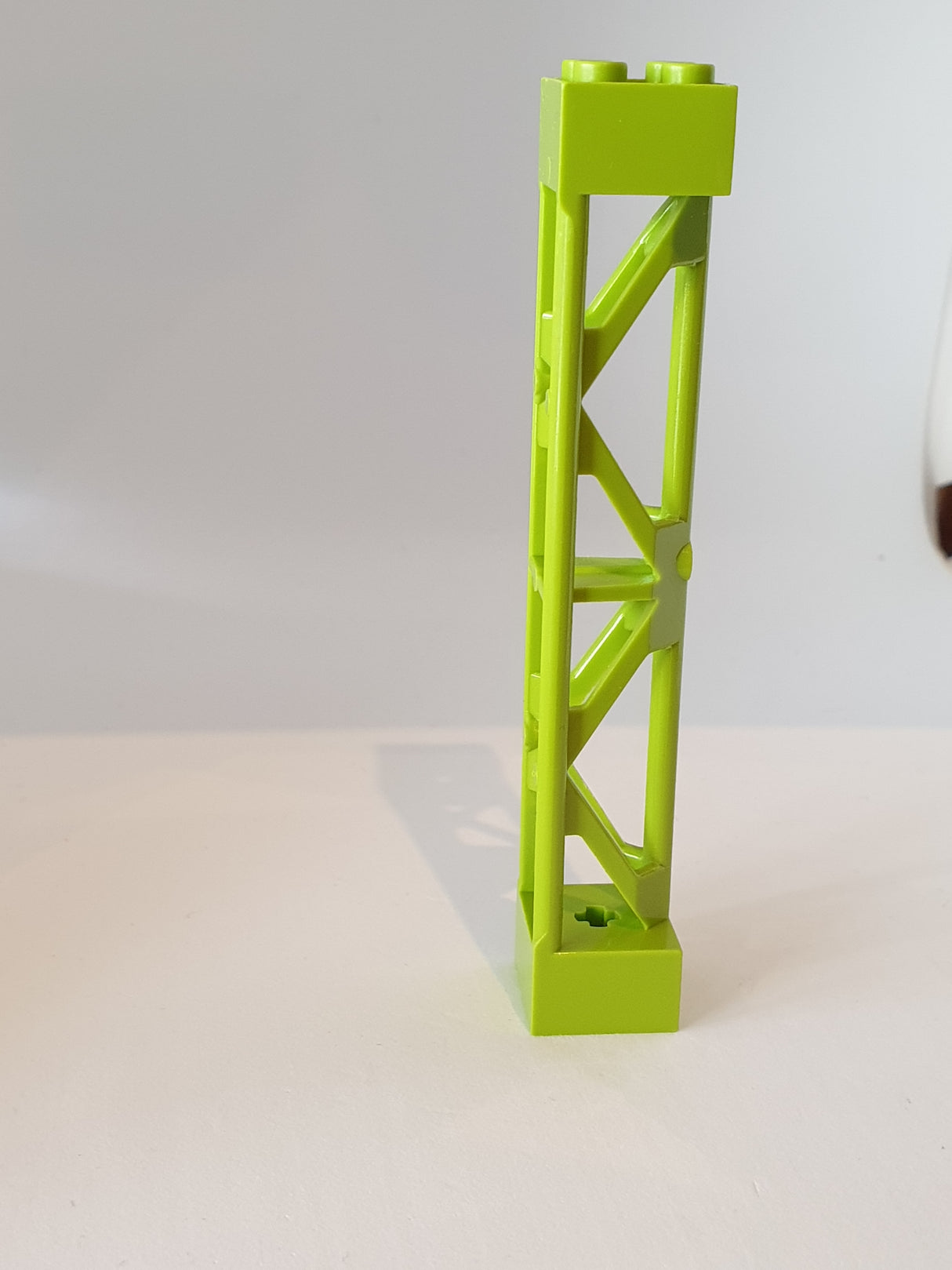 2x2x10 Stütze mit Achsloch, Träger, Pfosten lindgrün