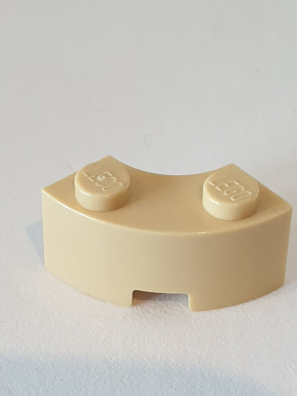 2x2 Rundstein Macaroni 1/4 Kreis mit Noppenkerbe und Verstärkung beige tan