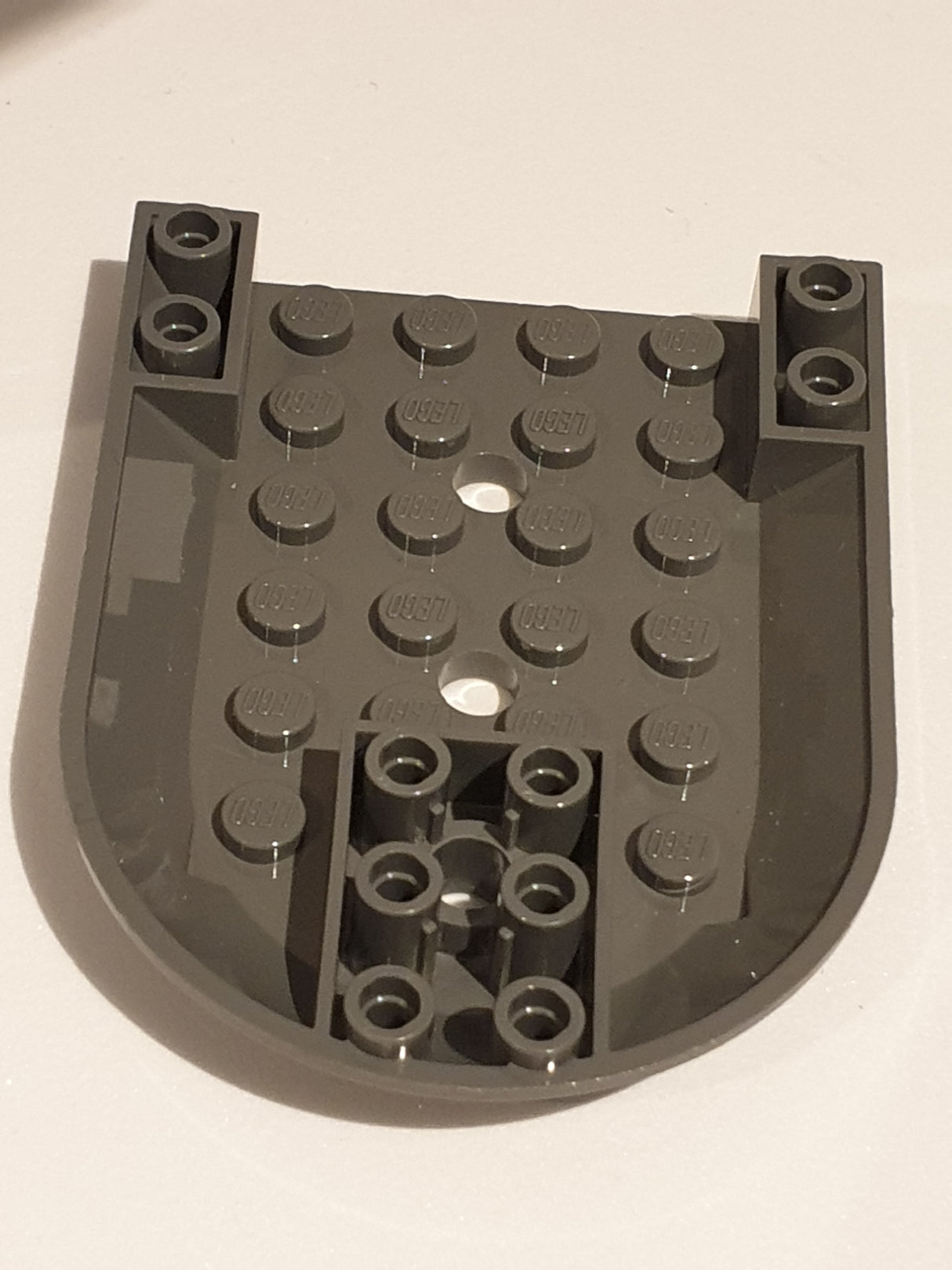 6x8 Flugzeugrumpf Unterseite gekrümmt mit 2 Löchern neudunkelgrau