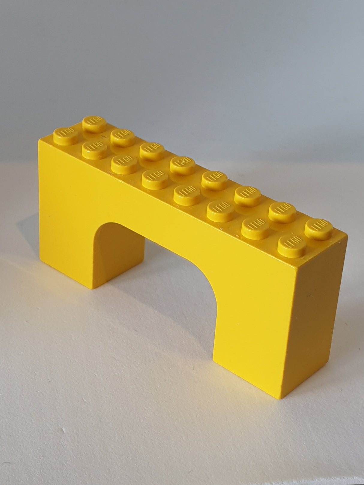 2x8x3 Bogenstein gelb