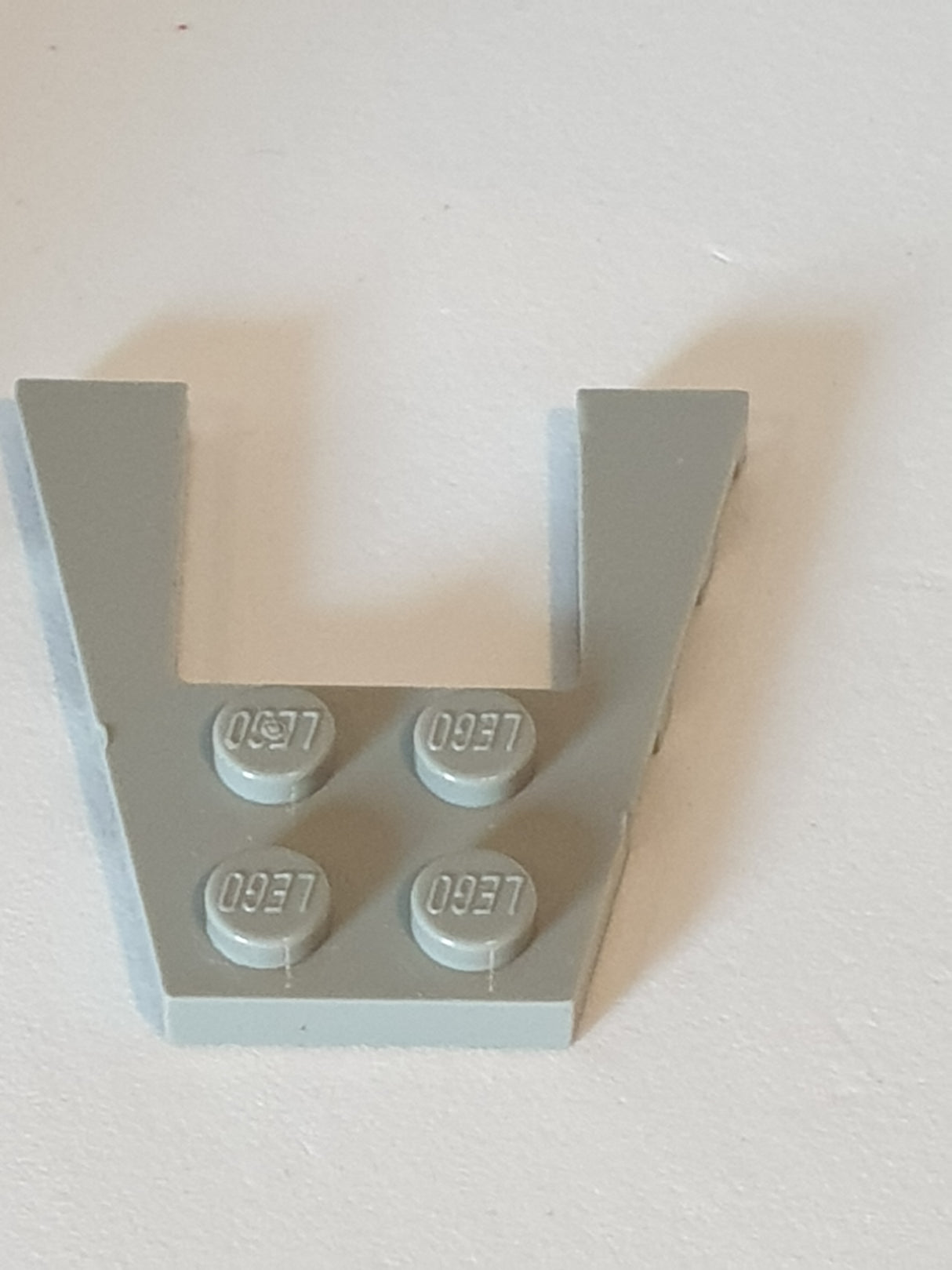 4x4 Keilplatte althellgrau light gray